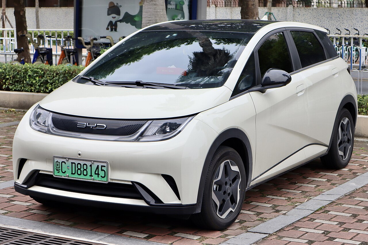 BYD Dolphin 2024